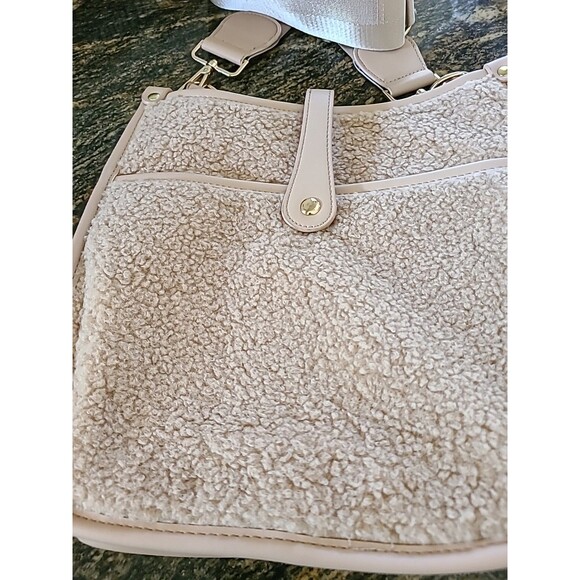 VEGAN FAUX LEATHER AND PLUSH (TERRY) DUSKY PINK HOBO CROSSBODY BAG - Picture 3 of 10